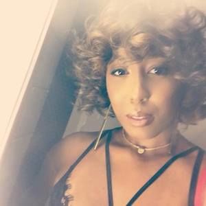 Meet your Posher, Miya